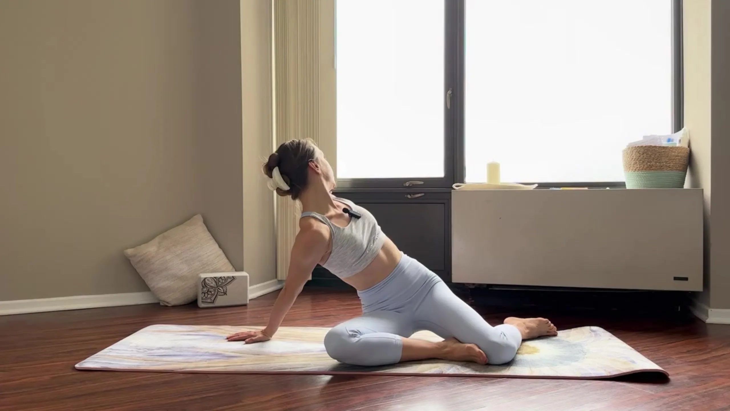 exercises-to-relieve-tension-in-the-neck-and-shoulders_01 exercises to relieve tension in the neck and shoulders