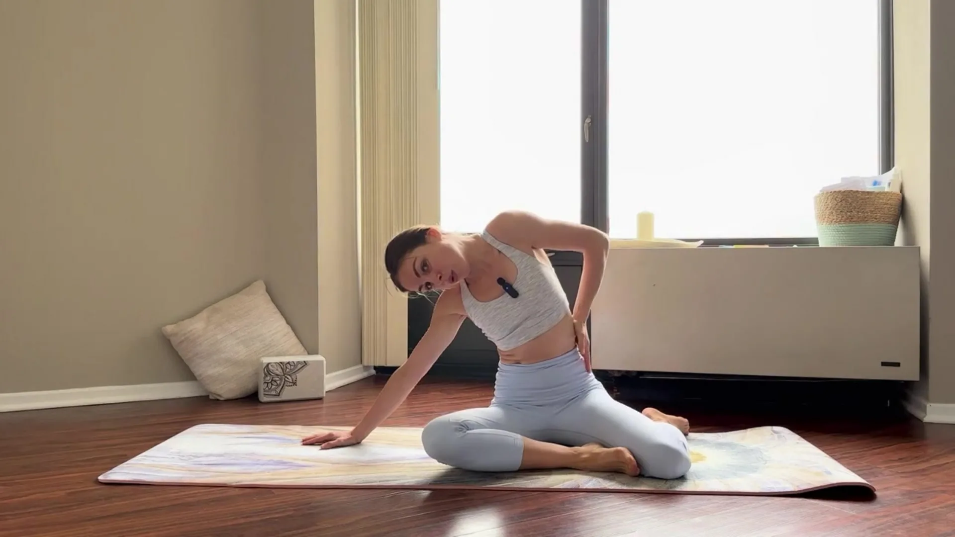 exercises-to-relieve-tension-in-the-neck-and-shoulders_04 exercises to relieve tension in the neck and shoulders