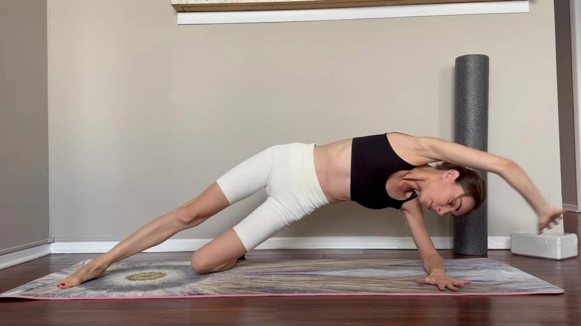 side-plank-with-twisting_03 side plank with twisting